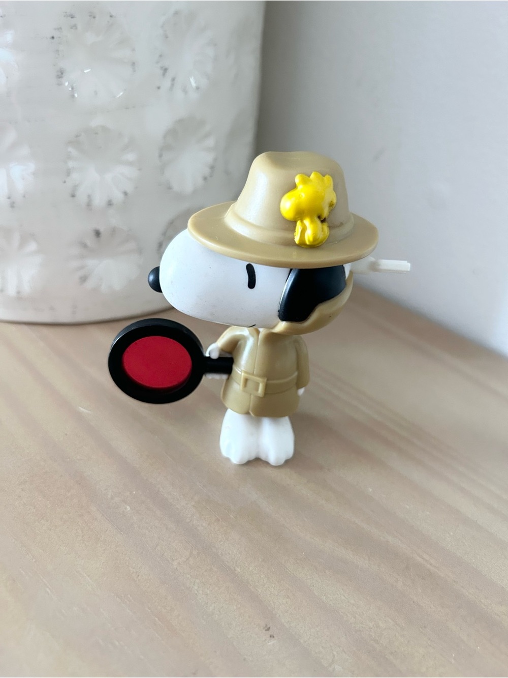 2018 McDonald’s Snoopy Detective Happy Meal Toy #6 Peanuts Collectible